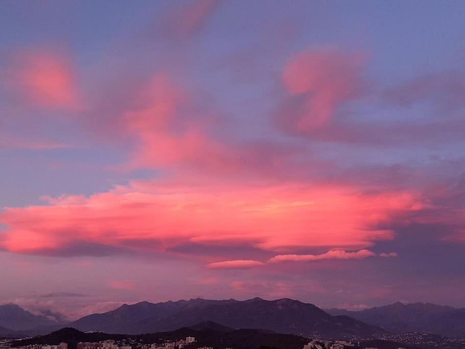Appartement Vue Mer Avec Parking Ajaccio  Kültér fotó