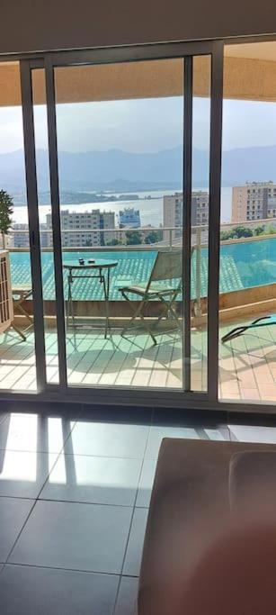 Appartement Vue Mer Avec Parking Ajaccio  Kültér fotó