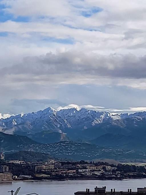 Appartement Vue Mer Avec Parking Ajaccio  Kültér fotó